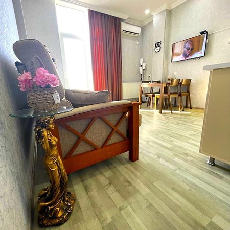 Kate'S Cozy Apartment Kutaisi Bagian luar foto
