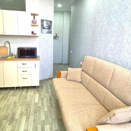Kate'S Cozy Apartment Kutaisi Bagian luar foto