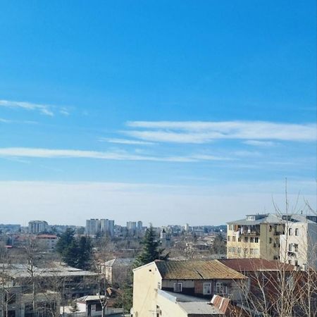 Kate'S Cozy Apartment Kutaisi Bagian luar foto