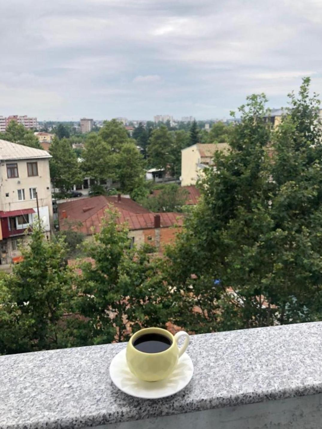 Kate'S Cozy Apartment Kutaisi Bagian luar foto